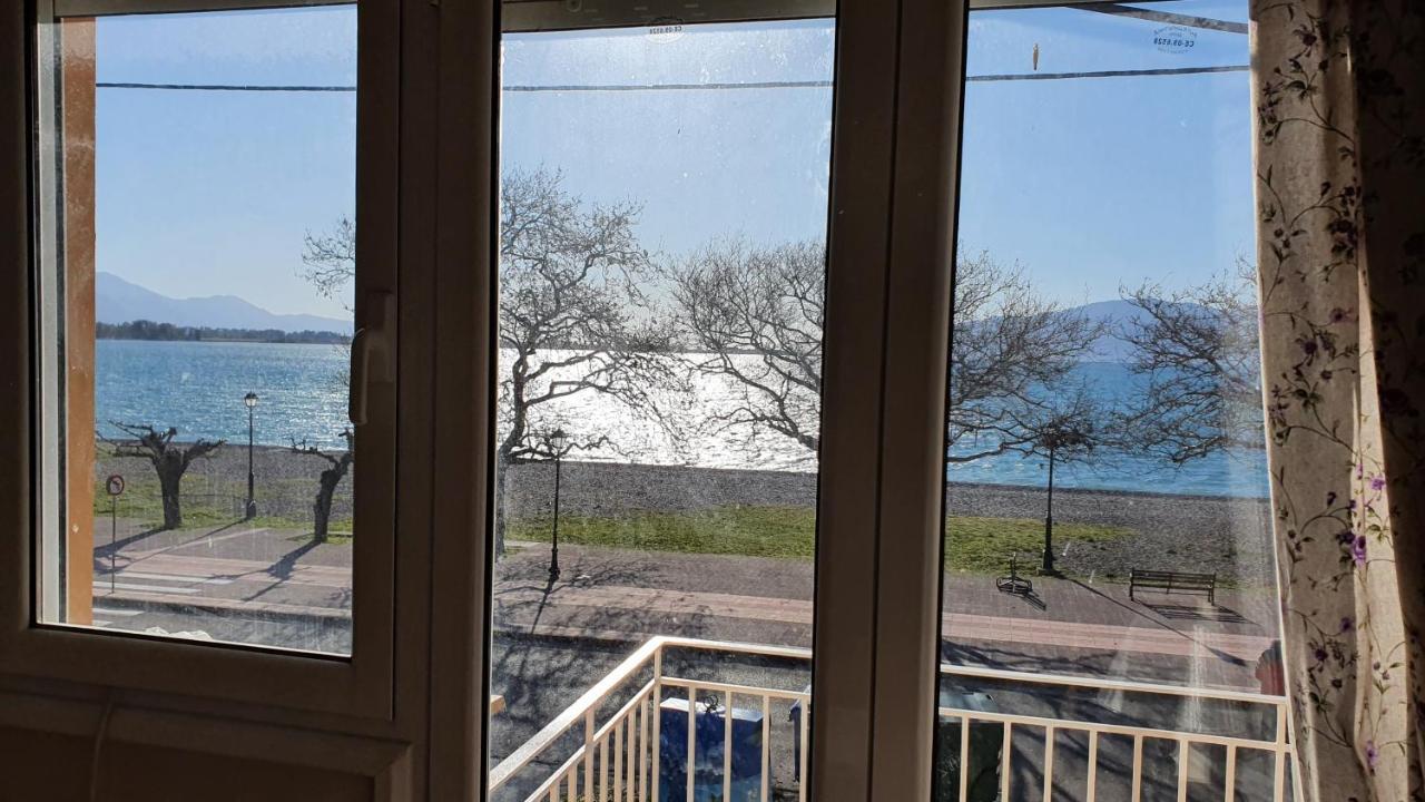 Nafpaktos Beach House Sea View Apartment First Floor Exterior photo