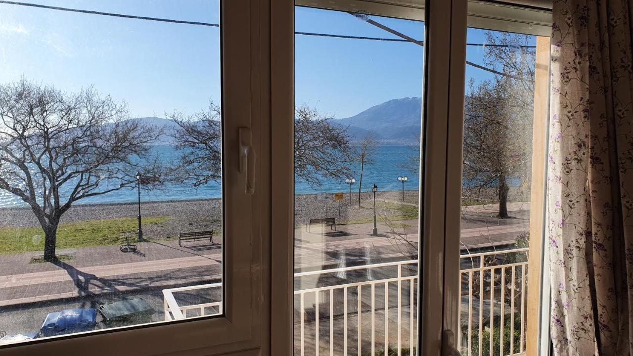 Nafpaktos Beach House Sea View Apartment First Floor Exterior photo