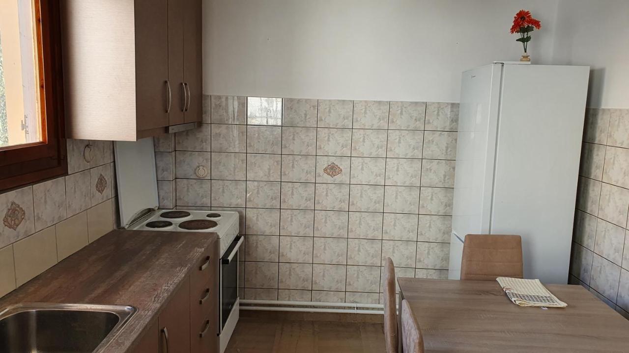 Nafpaktos Beach House Sea View Apartment First Floor Exterior photo