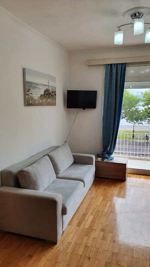 Nafpaktos Beach House Sea View Apartment First Floor Exterior photo