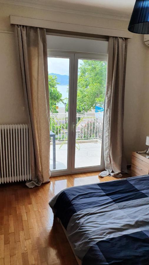 Nafpaktos Beach House Sea View Apartment First Floor Exterior photo